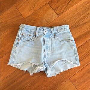 Casual Light Blue Frayed Denim Shorts